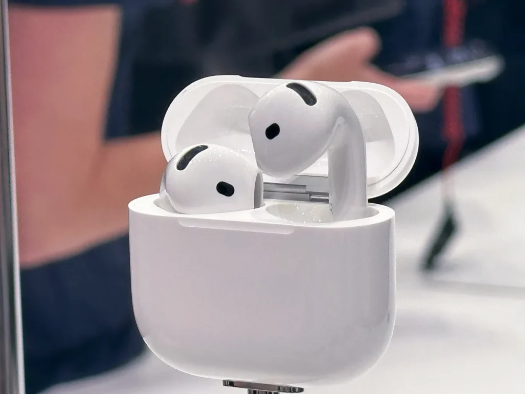 AirPods 4