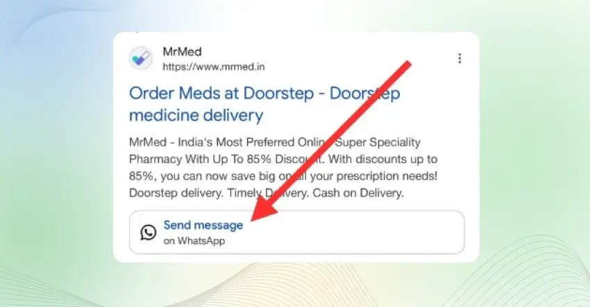 Google Ads ha lanzado una herramienta innovadora que transformará la forma en que las empresas interactúan con sus clientes. Se trata de la extensión de WhatsApp, una nueva función que te permite agregar un enlace directo a WhatsApp en tus anuncios publicitarios. Con un solo clic, los usuarios pueden iniciar una conversación con tu negocio a través de WhatsApp, lo que mejora la comunicación y acelera el proceso de ventas. ¿Qué es la extensión de WhatsApp en Google Ads? La extensión de WhatsApp es una función que te permite añadir un botón de contacto directo a WhatsApp en tus anuncios de Google. Cuando un usuario hace clic en el anuncio, automáticamente se redirige a un chat en WhatsApp Business donde puede interactuar directamente con tu empresa. Esta herramienta está pensada para hacer las interacciones más ágiles, personalizadas y eficaces, ya que permite conversar de manera instantánea y en tiempo real. ¿Por qué es útil para tu negocio? Comunicación directa e instantánea: Ahora tus clientes pueden contactarte rápidamente a través de WhatsApp, sin complicaciones, lo que hace que la experiencia del usuario sea mucho más eficiente y fluida. Interacción más personal: WhatsApp es un canal más cercano y accesible, lo que genera una relación más directa y confiable con tus clientes. Mayor probabilidad de conversión: La posibilidad de resolver dudas al instante aumenta las chances de que los usuarios se conviertan en clientes, ya que tienen acceso a respuestas rápidas. ¿Cómo funciona la extensión de WhatsApp? Integración con WhatsApp Business: Para usar esta extensión, debes tener una cuenta activa de WhatsApp Business. Al vincular tu cuenta con Google Ads, los usuarios podrán contactarte directamente desde el anuncio. Mensaje de bienvenida: Puedes configurar un mensaje automático que se enviará a los usuarios cuando inicien una conversación. Este mensaje puede ser una simple bienvenida o información adicional sobre tu empresa. Consejos para sacar el máximo provecho Segmenta tu público adecuadamente: Asegúrate de que los anuncios lleguen a la audiencia correcta para obtener interacciones de calidad a través de WhatsApp. Responde rápidamente: La inmediatez es clave en este tipo de comunicación. No dejes que los usuarios esperen mucho tiempo para recibir una respuesta. Configura respuestas automáticas: Si hay preguntas frecuentes, puedes automatizar las respuestas para ahorrar tiempo y ser más eficiente. Beneficios de usar la extensión de WhatsApp Conexión rápida con los clientes: WhatsApp es una de las aplicaciones de mensajería más populares, lo que facilita que tus clientes te contacten de manera directa y sencilla. Aumento en las conversiones: Al ofrecer una vía directa para resolver dudas y brindar atención personalizada, puedes aumentar la tasa de conversión de tus campañas publicitarias. Medición de resultados: Google Ads te permite monitorear cuántos usuarios interactúan con el botón de WhatsApp, lo que facilita evaluar el rendimiento de la campaña. ¿Cómo empezar a usarla? Crea una cuenta en WhatsApp Business: Para usar la extensión, necesitas tener una cuenta activa de WhatsApp Business API. Configura tu campaña en Google Ads: Agrega la extensión de WhatsApp a tus campañas para empezar a recibir mensajes directos. Prueba y ajusta: Antes de lanzar la campaña, haz algunas pruebas para asegurarte de que todo funciona correctamente. ¿Por qué deberías implementar esta extensión ahora? Si estás buscando mejorar la interacción con tus clientes y optimizar tus campañas publicitarias, la extensión de WhatsApp en Google Ads es una herramienta imprescindible. Ofrece la oportunidad de mejorar la experiencia del usuario y aumentar las conversiones de forma sencilla y efectiva.